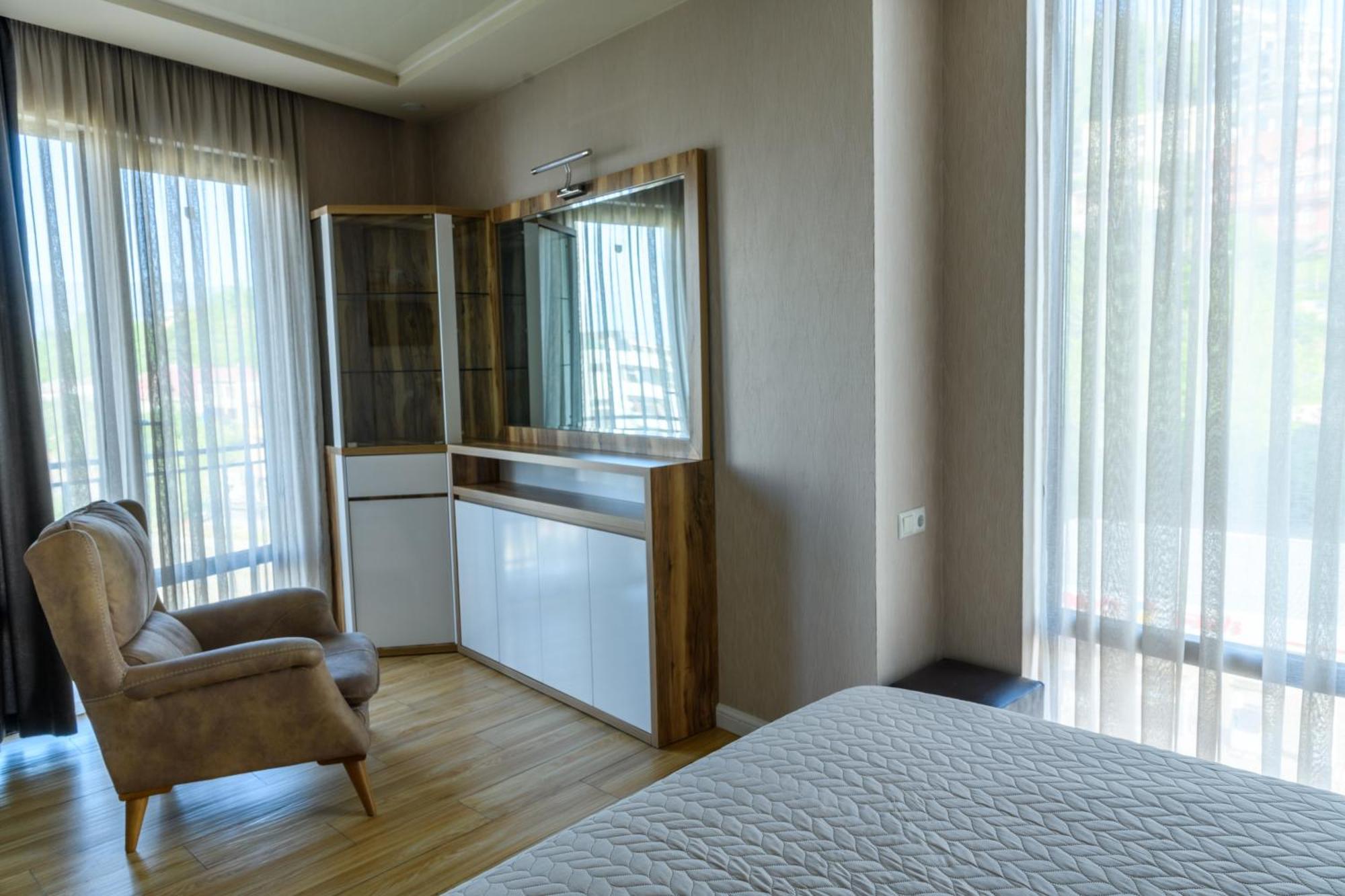 Hotel Sunny Batumi Zewnętrze zdjęcie